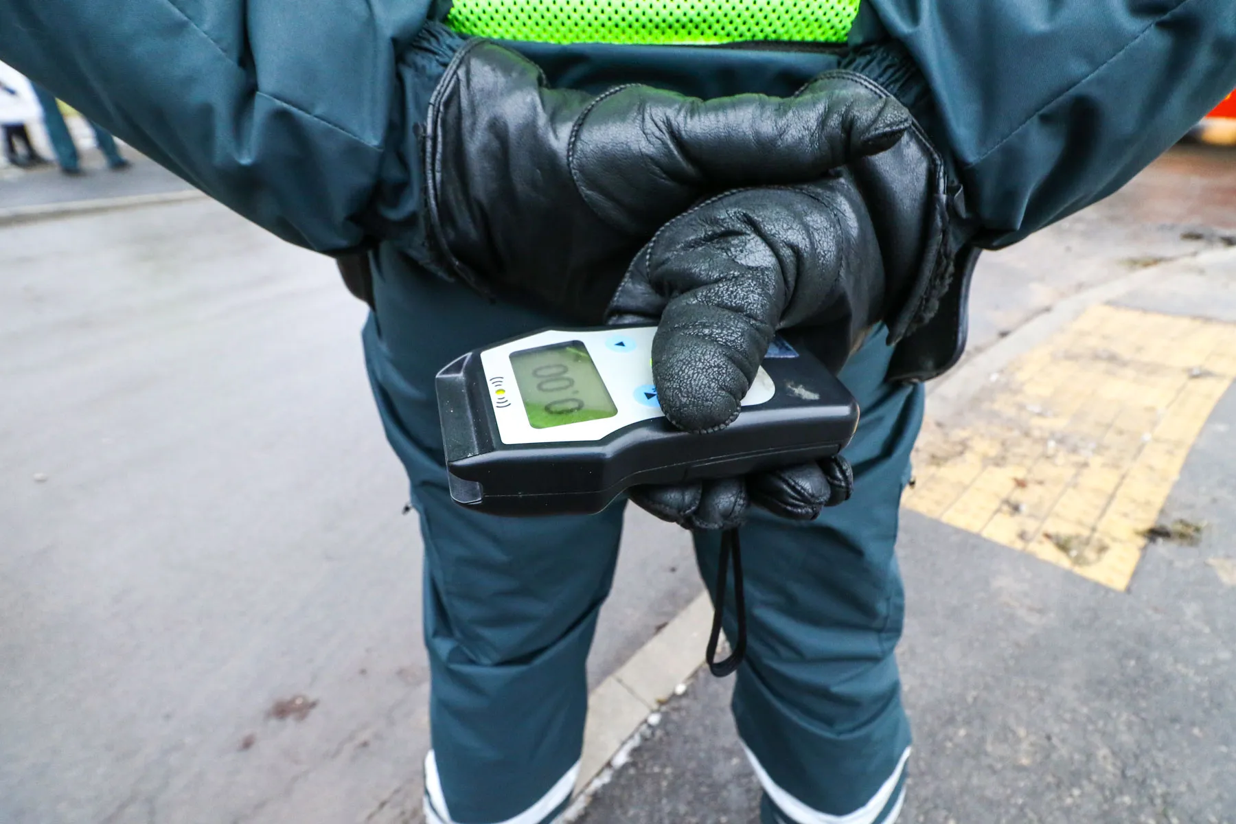 Alkostesteris, policija, reidas