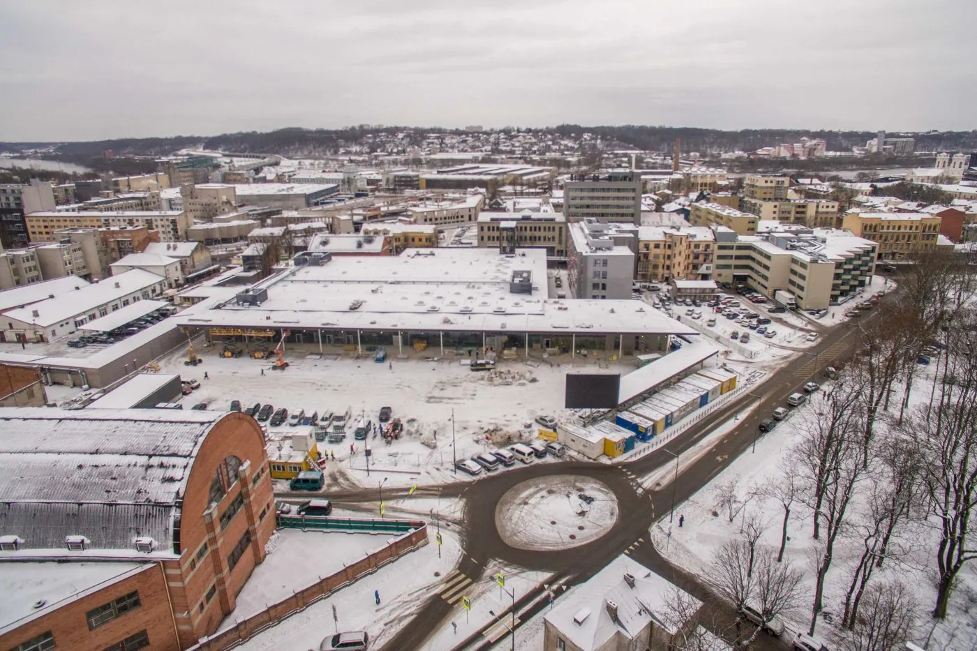 Pokyciai prie stoties 004