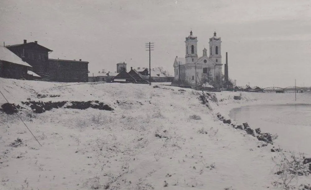 Kaunas. Nemuno krantas ties Karmelitų bažnyčia, 1918 m.