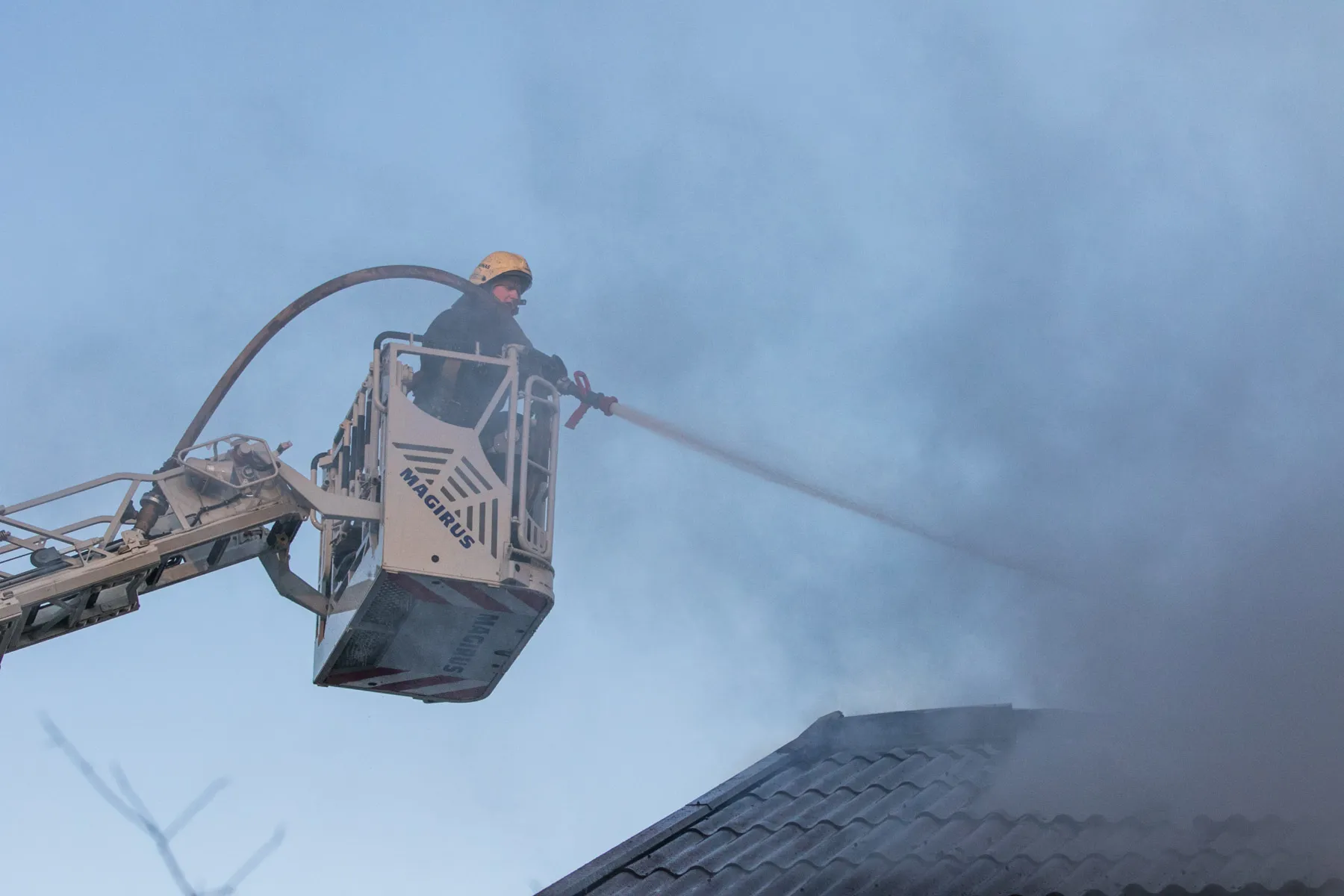 Gaisras, priešgaisrinė gelbėjimo tarnyba