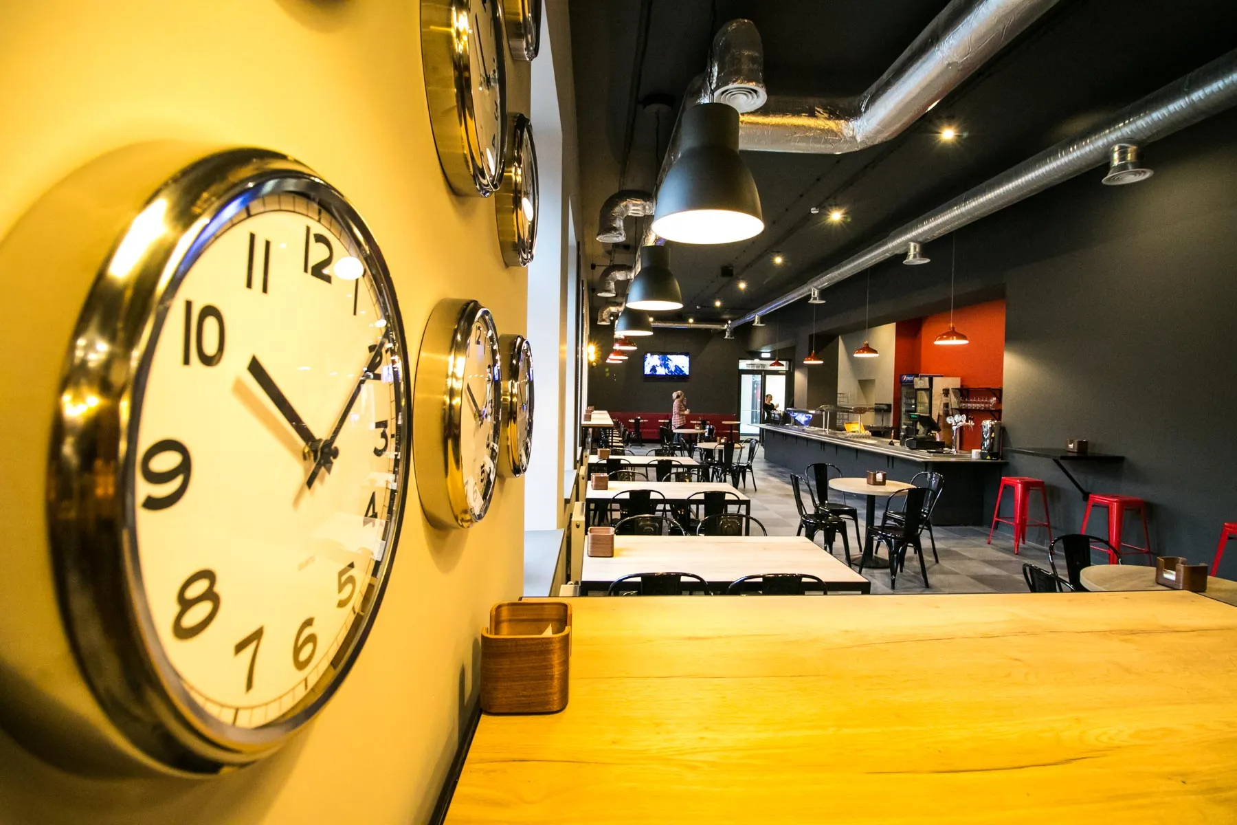 Laikrodis, Rekonstruotos Kauno autobusų stoties pristatymas