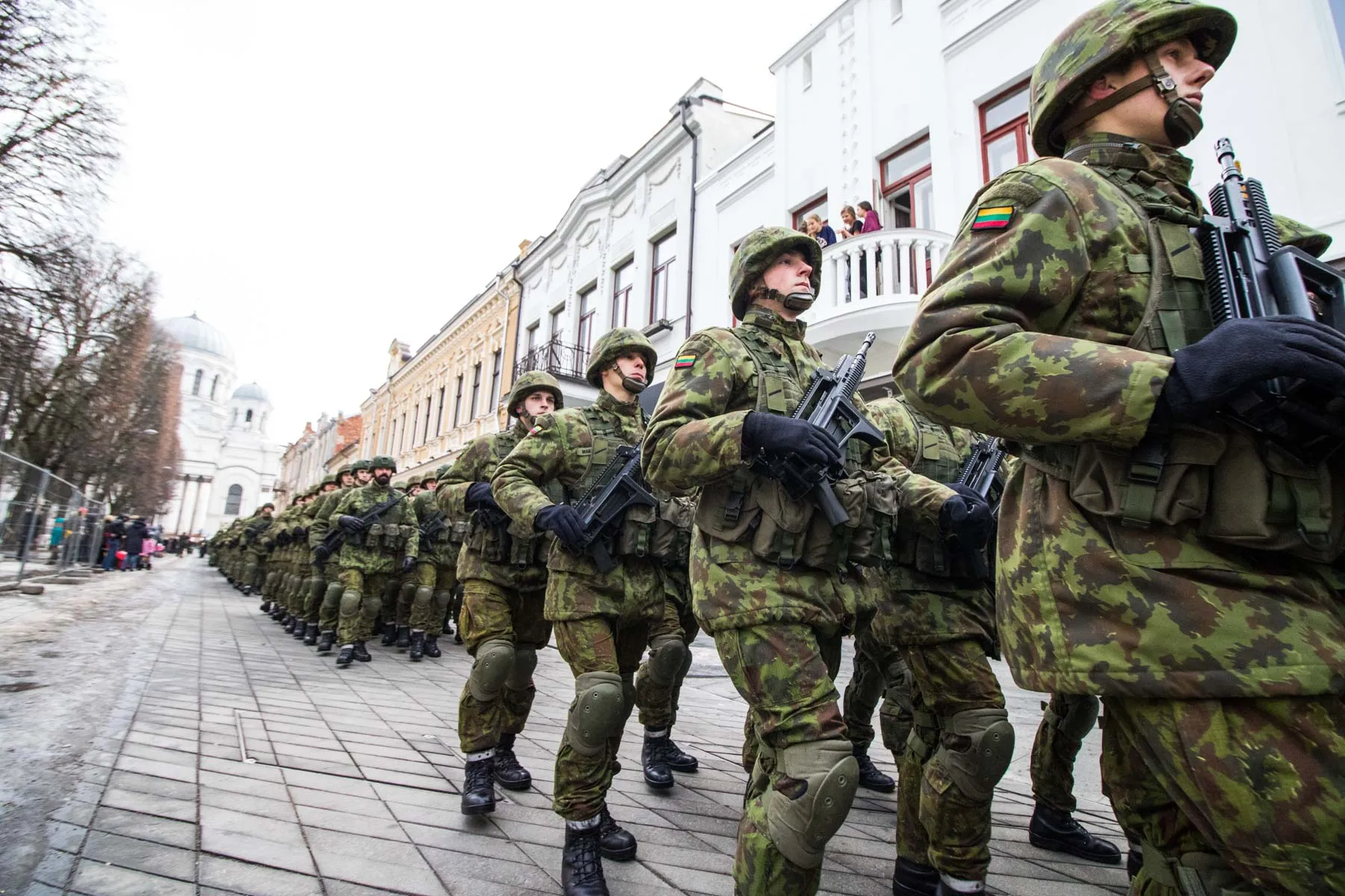 Kareiviai, kariuomenė, šauktiniai