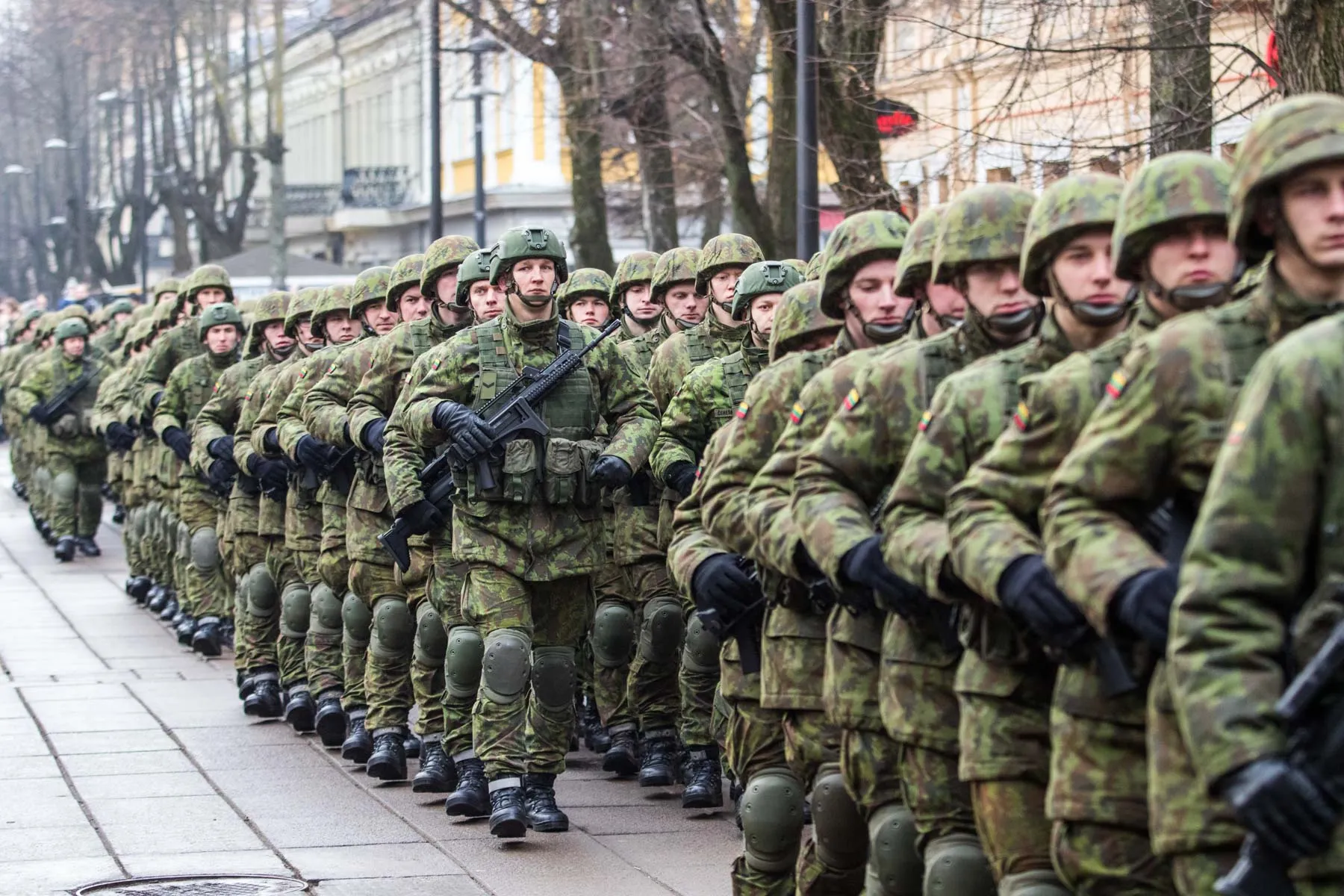 Kareiviai, kariuomenė, šauktiniai