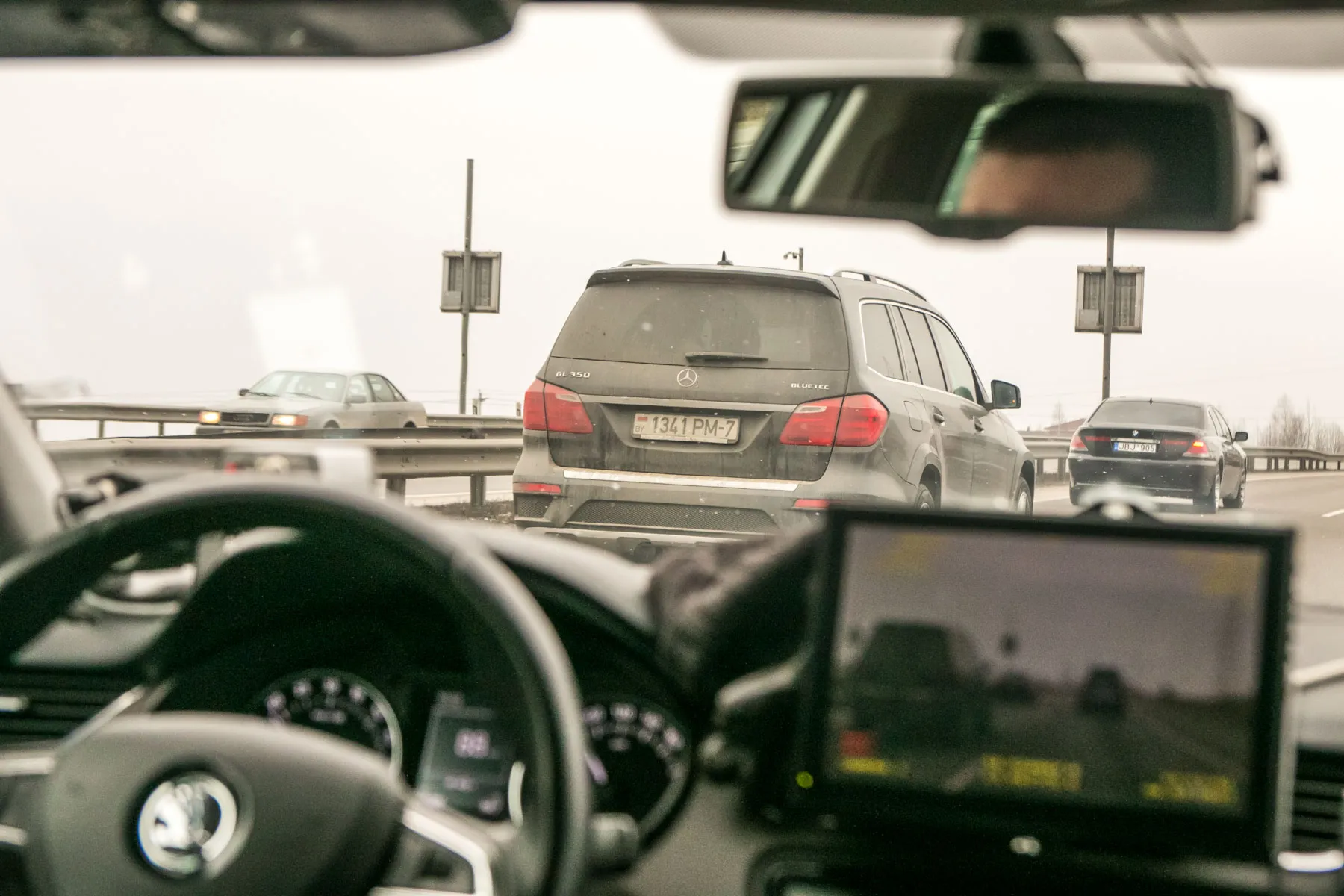 Reidas su policijos nežymėtu "Škoda" automobiliu
