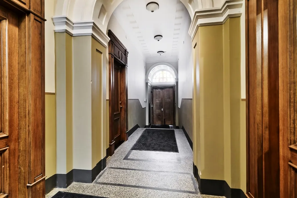 Būstas Rotušės aikštėje