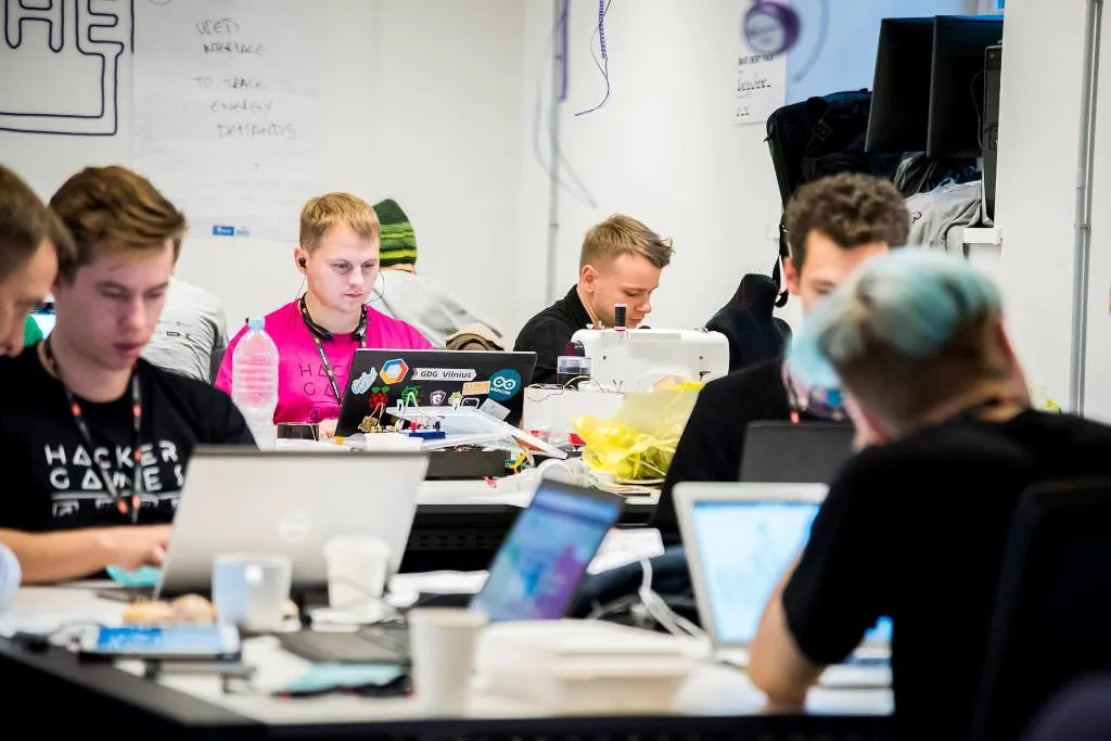 Kūrėjų žaidynės „Hacker Games“