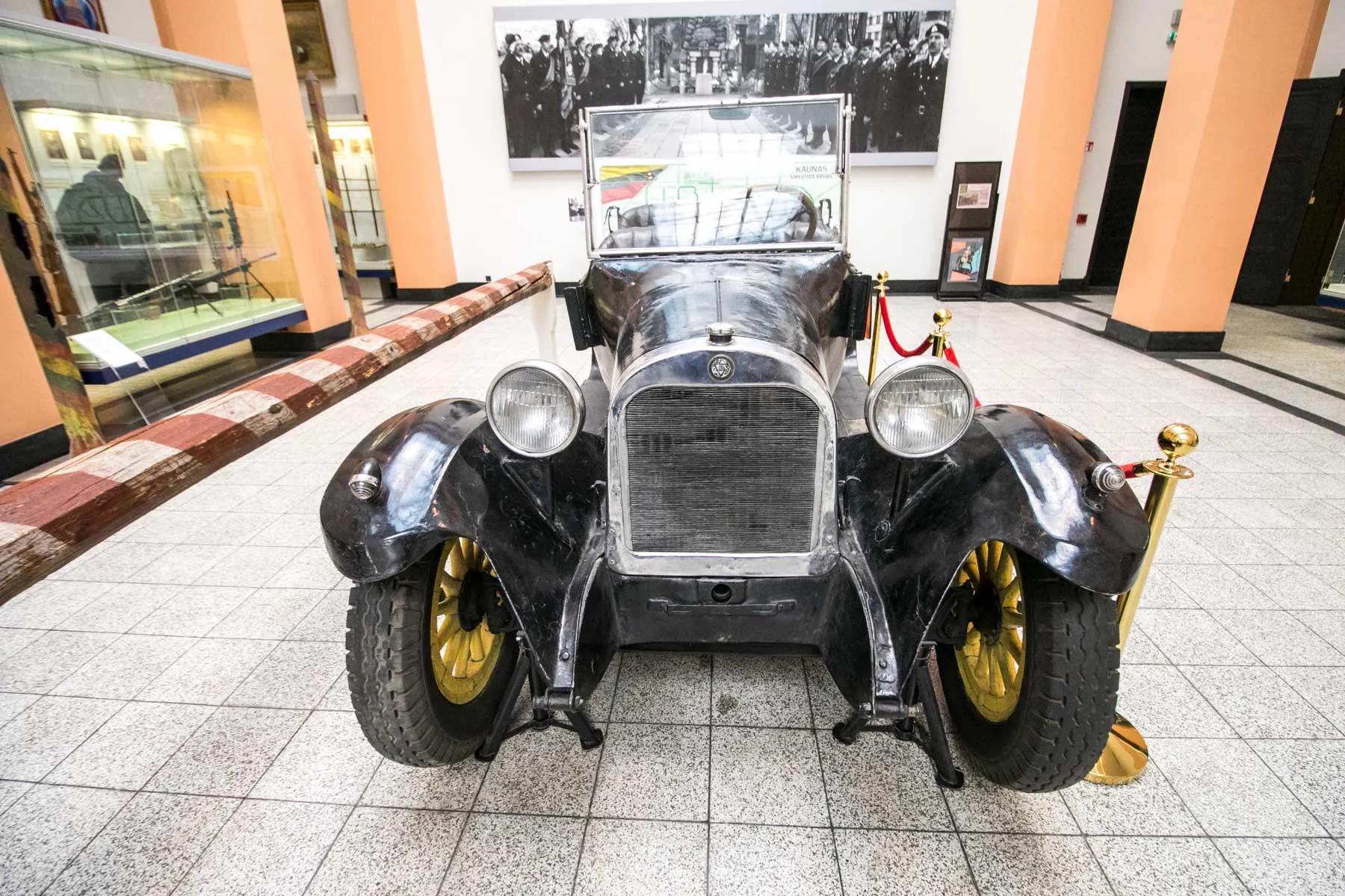 Karo muziejaus eksponatai