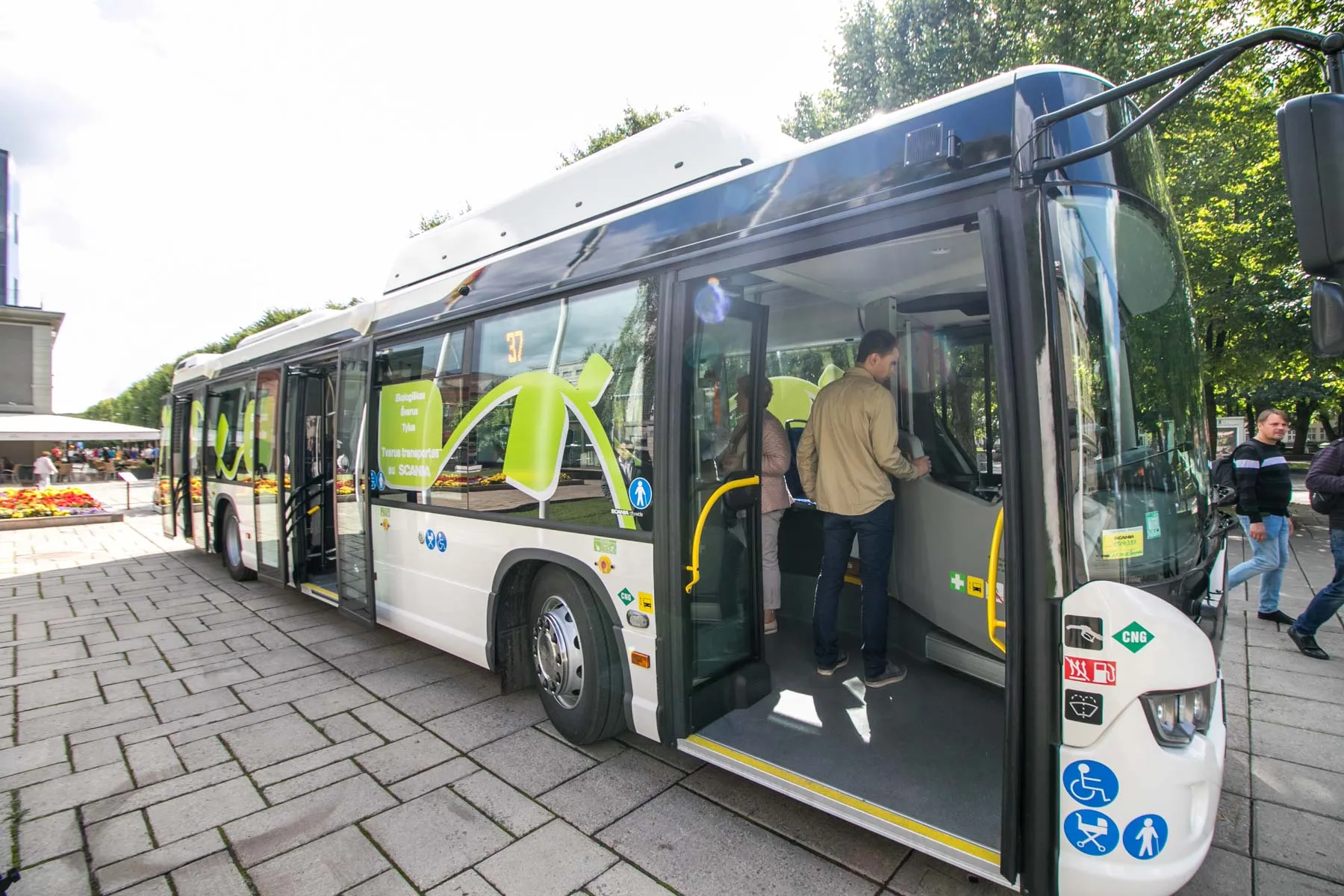Pristatytas naujas autobusas