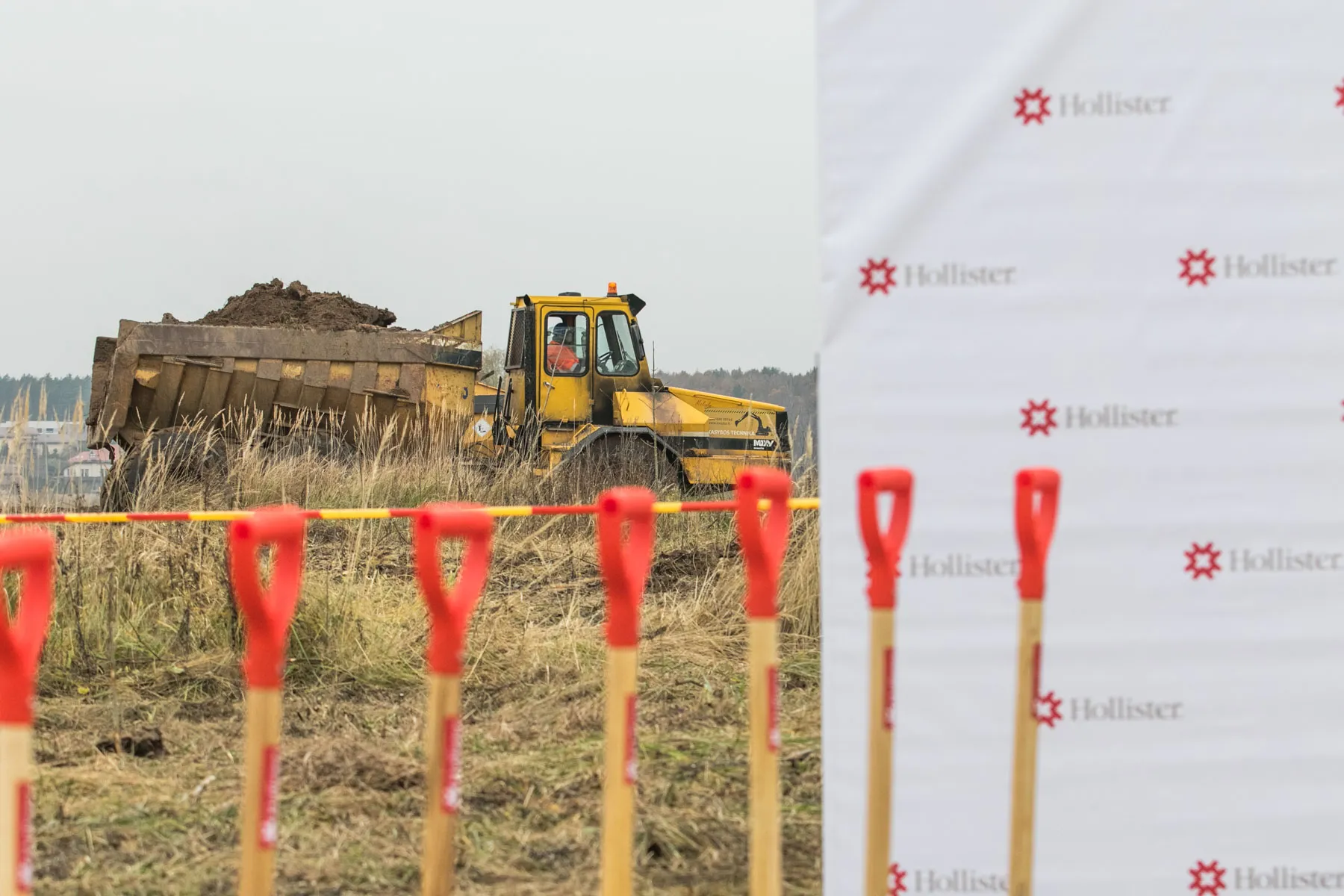 Kauno rajone pradėjo statyti „Hollister“ gamyklą