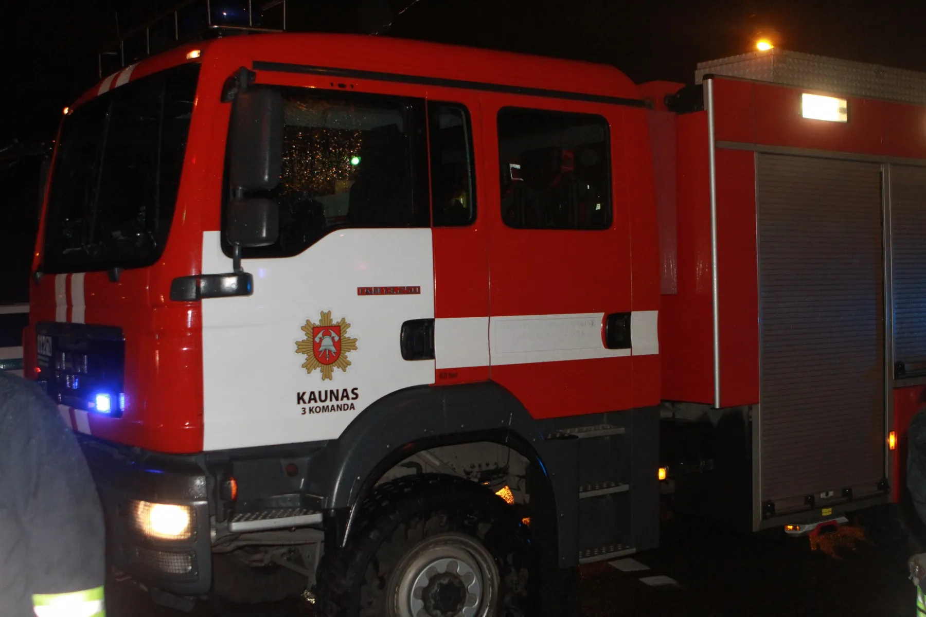 Gaisrinė, gaisras, ugniagesiai