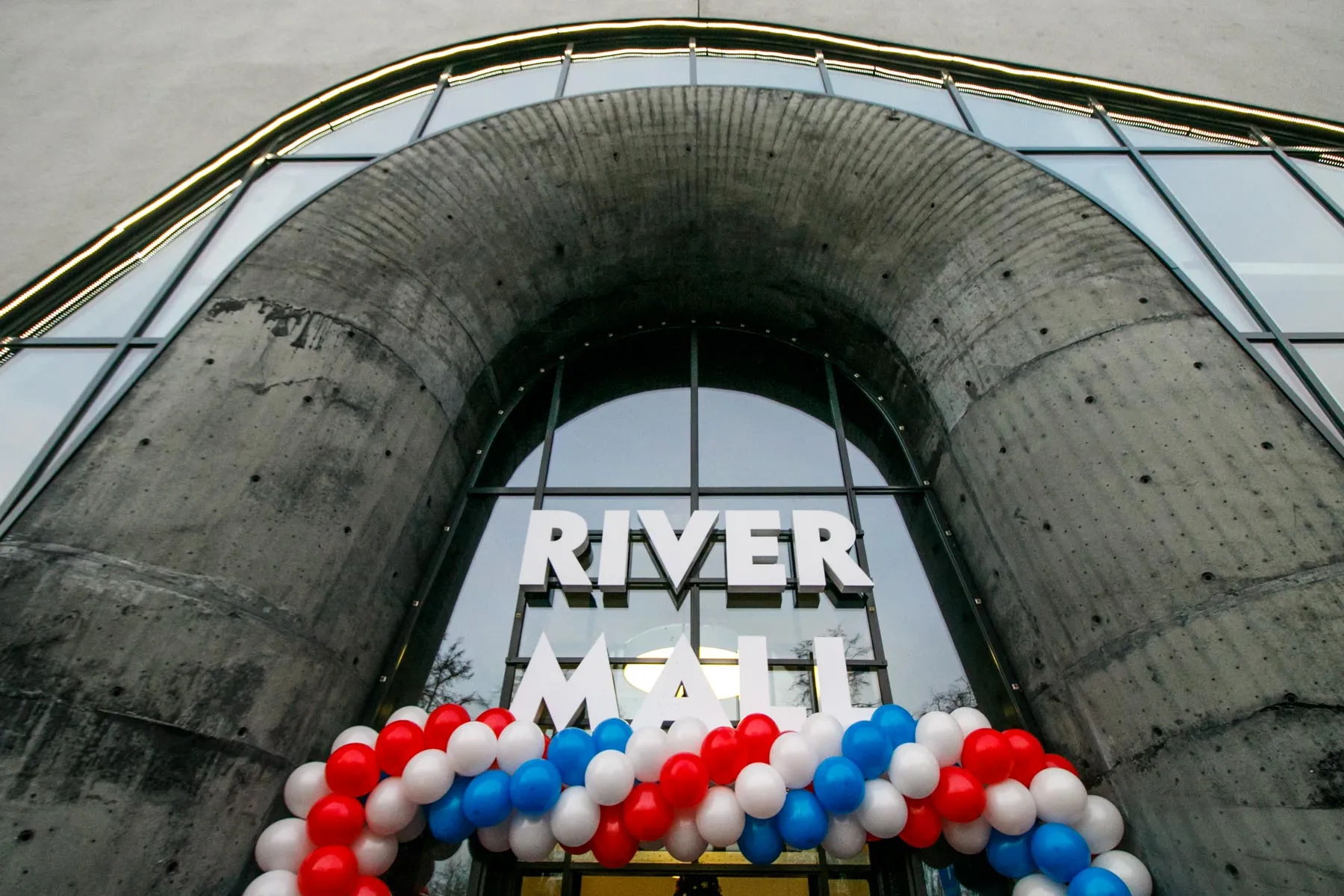 Atsidarė „River Mall“