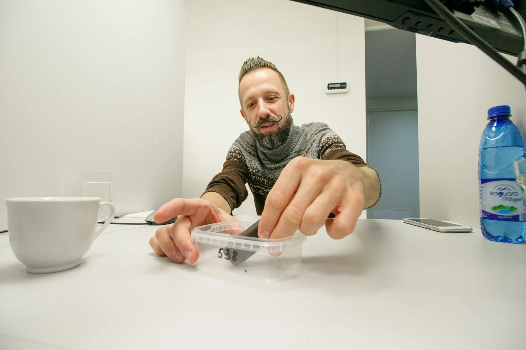 „Aklasis“ maisto produktų tyrimas