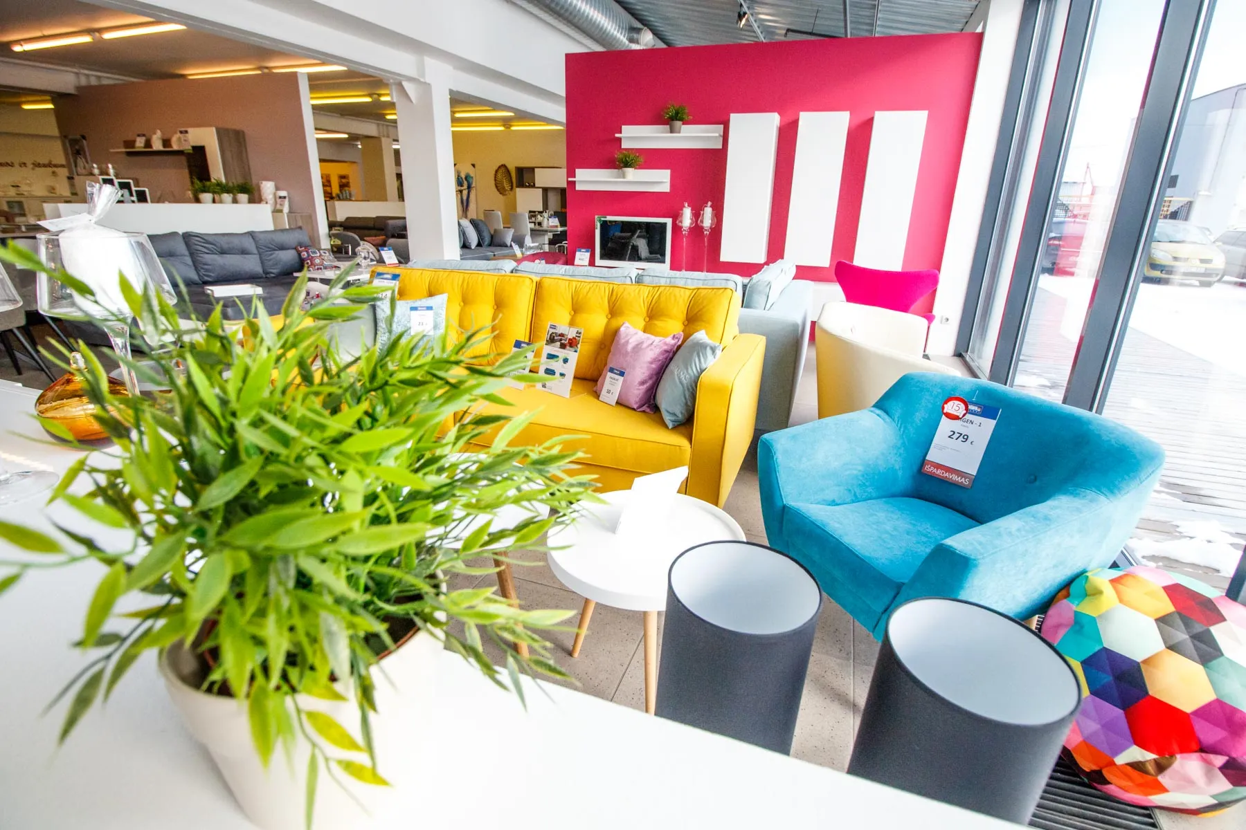 „Gintaro baldai“