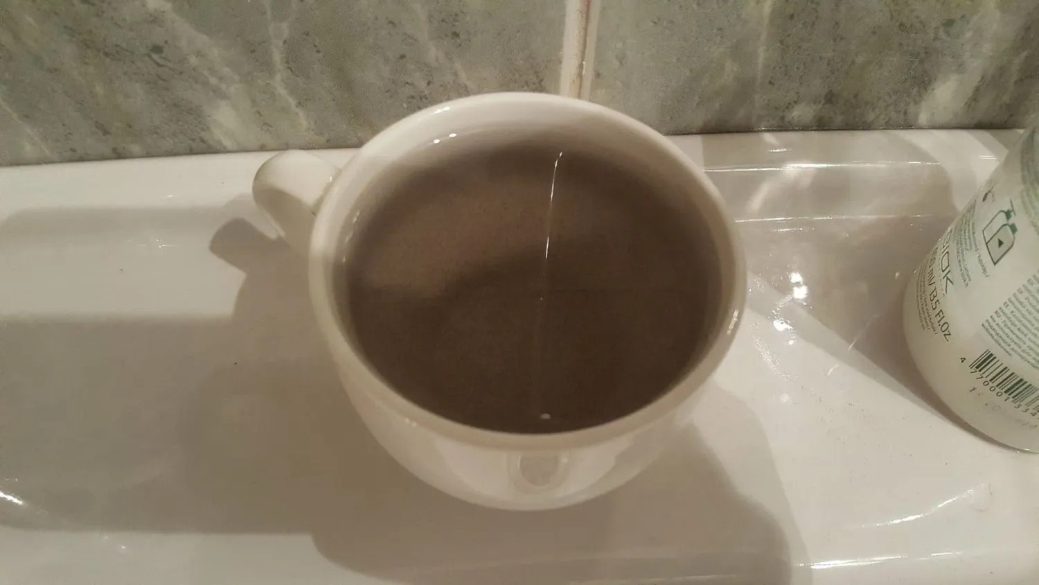 Juodas vanduo iš čiaupo