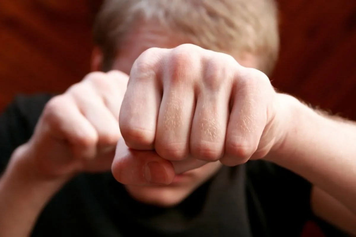 Kastetas, muštynės, kumštis