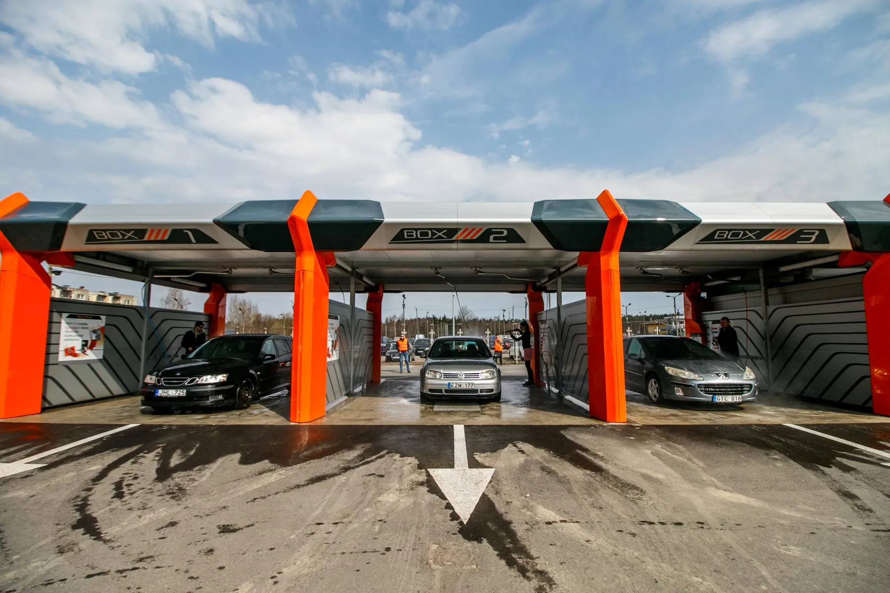 H2AUTO bekontaktė automobilių plovykla