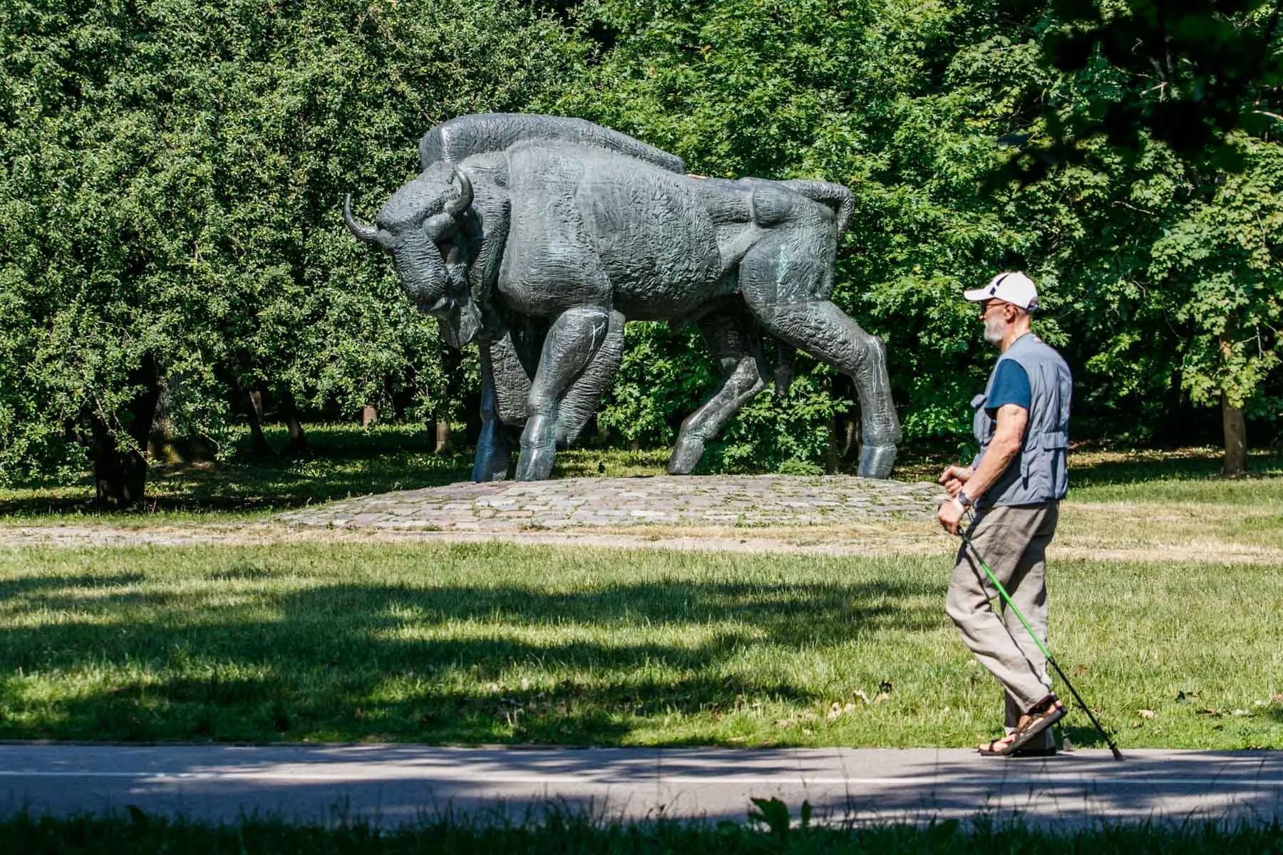 D. O. Matulaitės skulptūra „Stumbras" Ąžuolyne