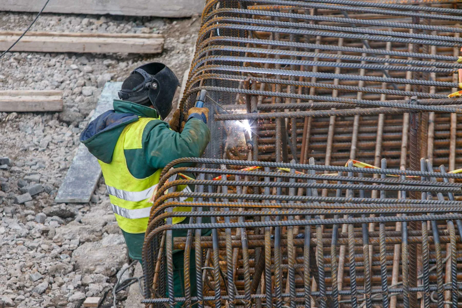 Kauno kogeneracinė jėgainė, darbininkas, statybos