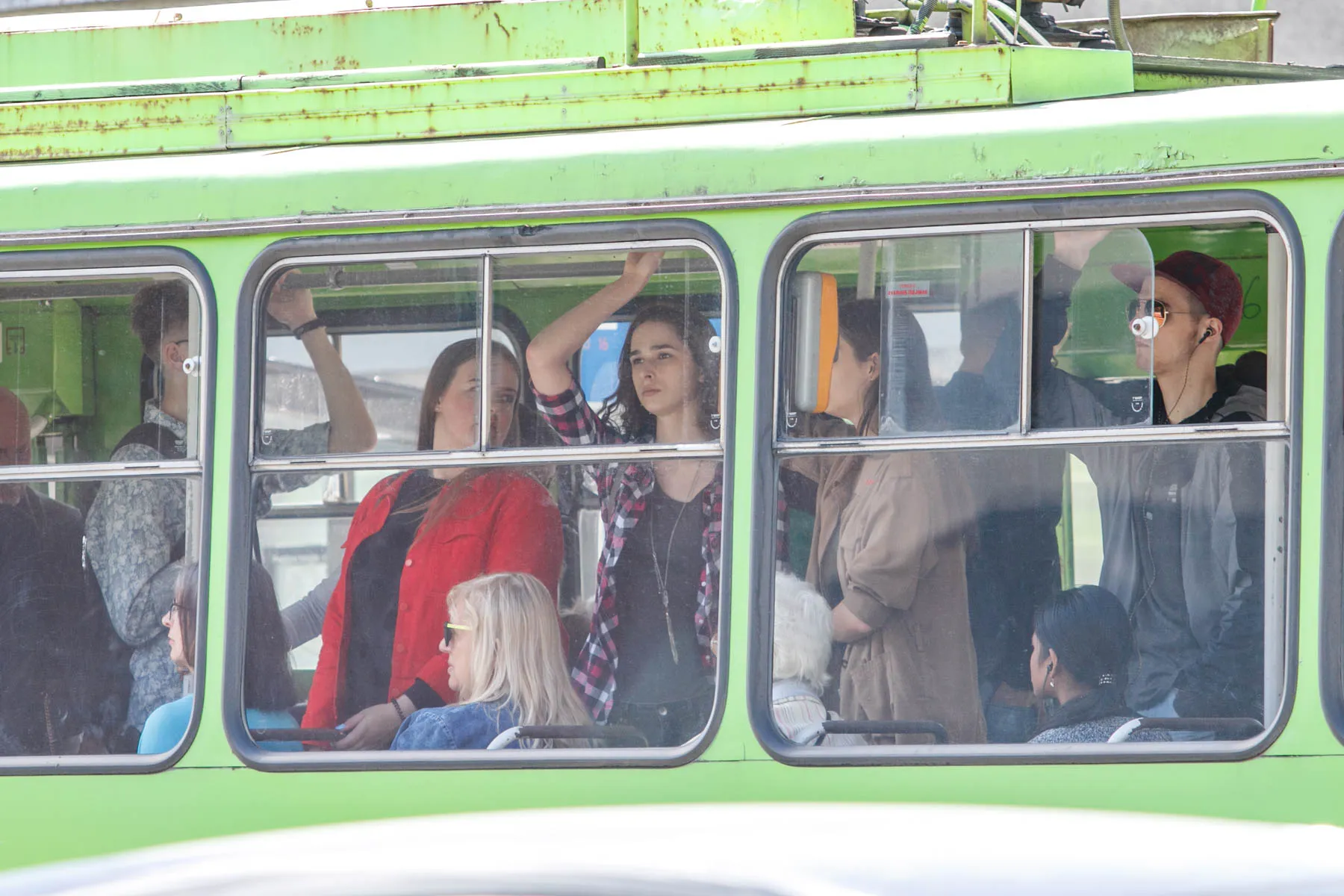 Troleibusas, keleivis, stotelė, autobusas