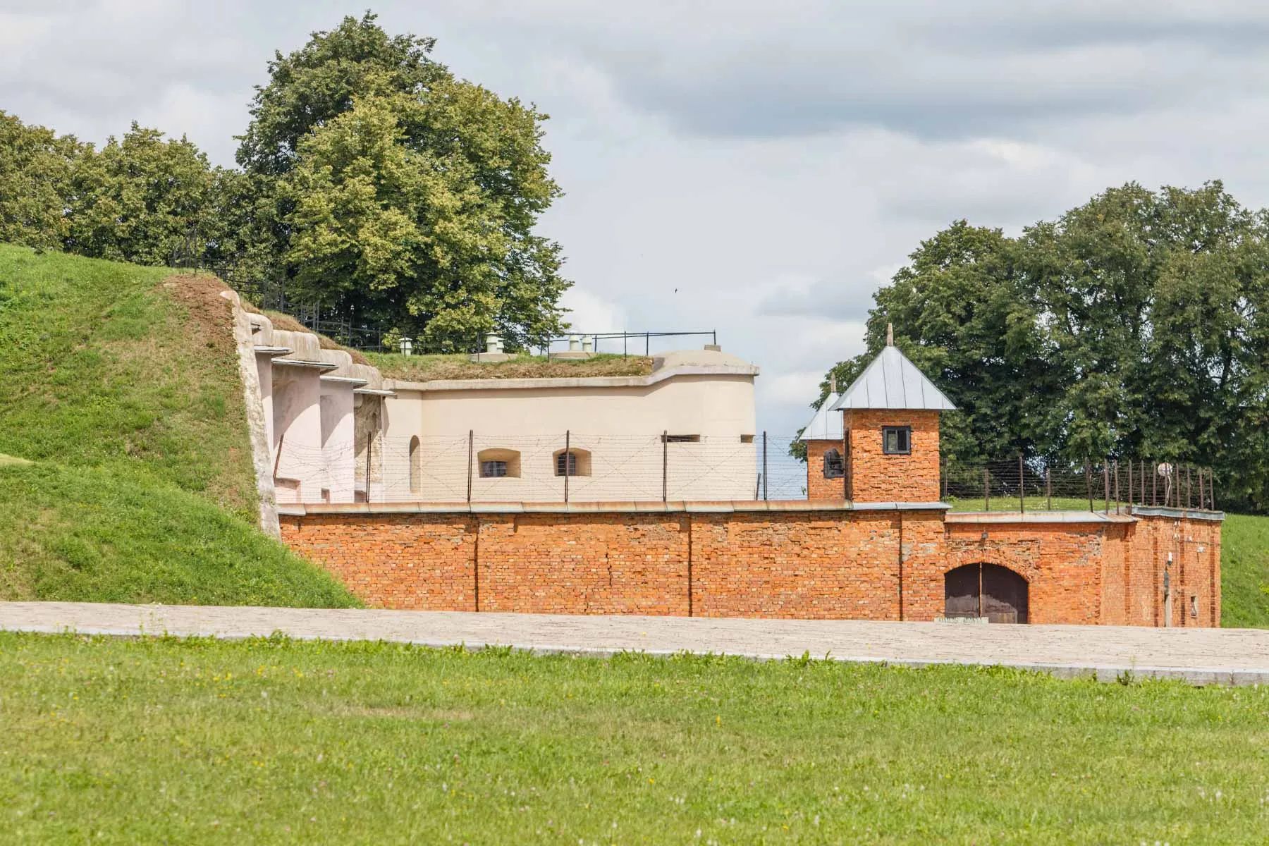 Kauniečiai leidžia laiką IX forte