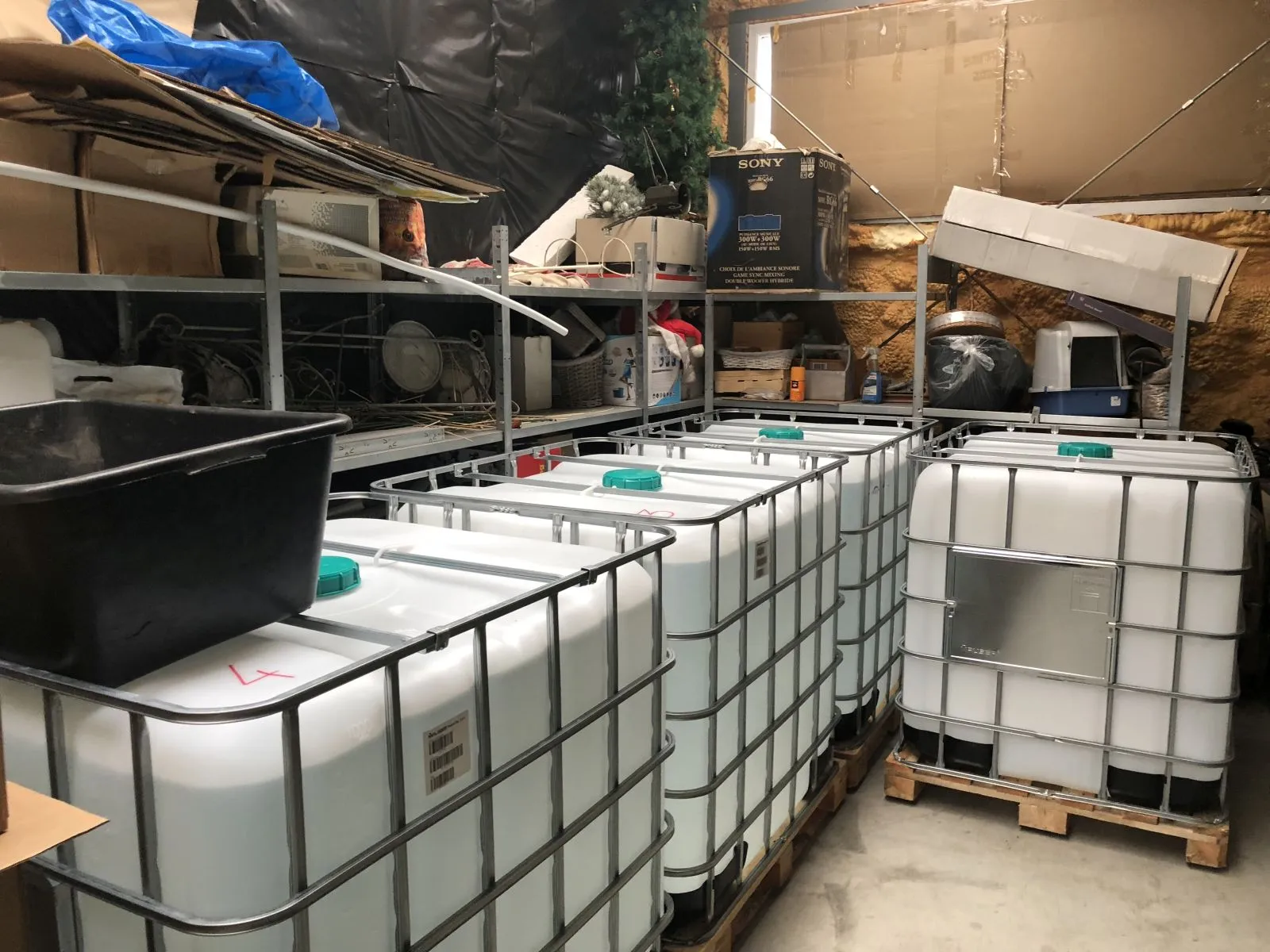 Išaiškintas platus falsifikuoto alkoholio tinklas