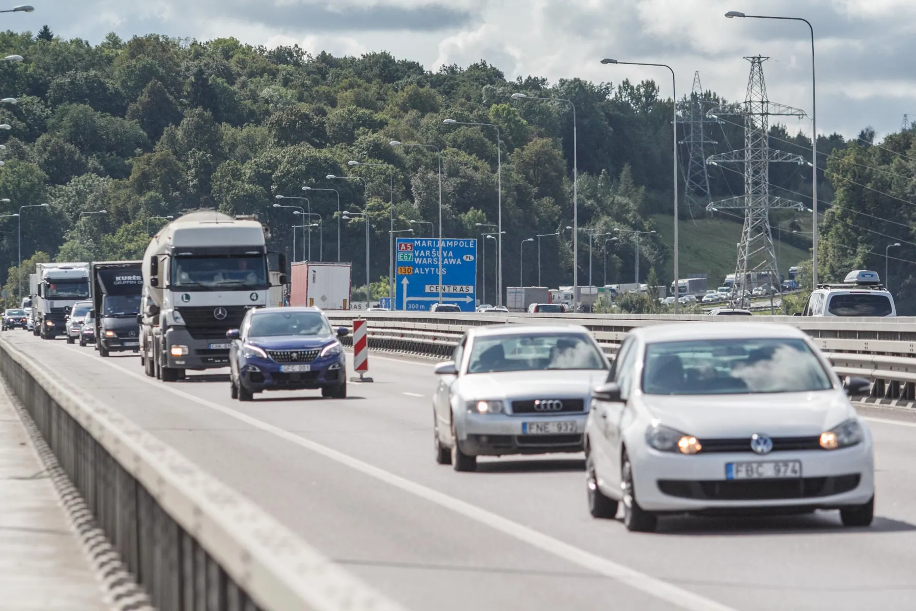 Darbai ant tilto link Lampėdžių vakariniame aplinkkelyje