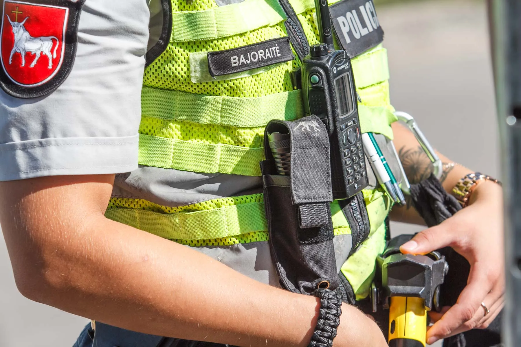 Policija, pareigūnas, tazeris