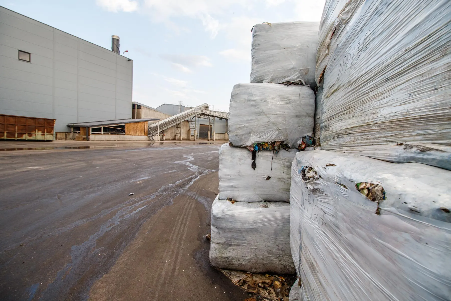 Šiukšlės, atliekos, savartynas, Kauno MBA