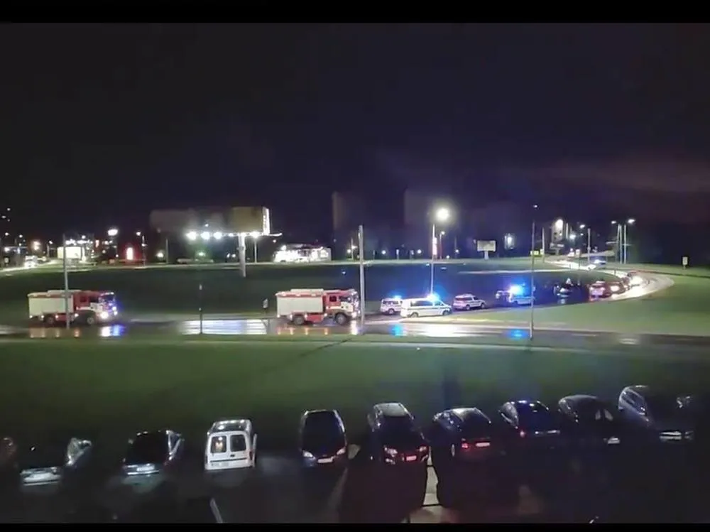 BMW vairavo neblaivi nepilnametė