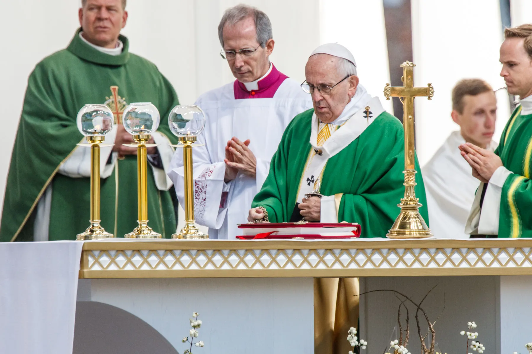 Popiežiaus aukojamos šv. Mišios Santakos parke
