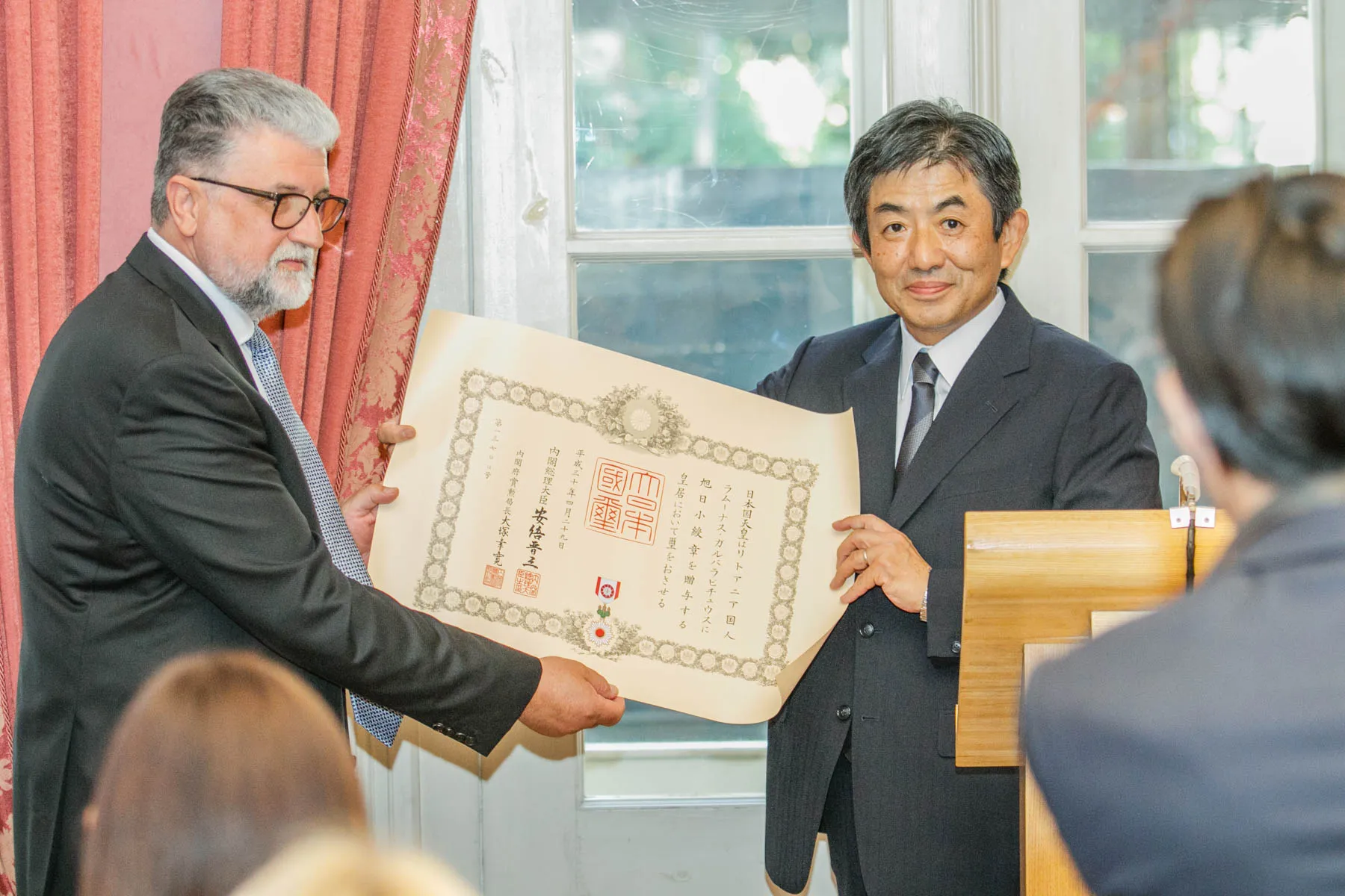 R. Garbaravičiui įteiktas ypatingas apdovanojimas