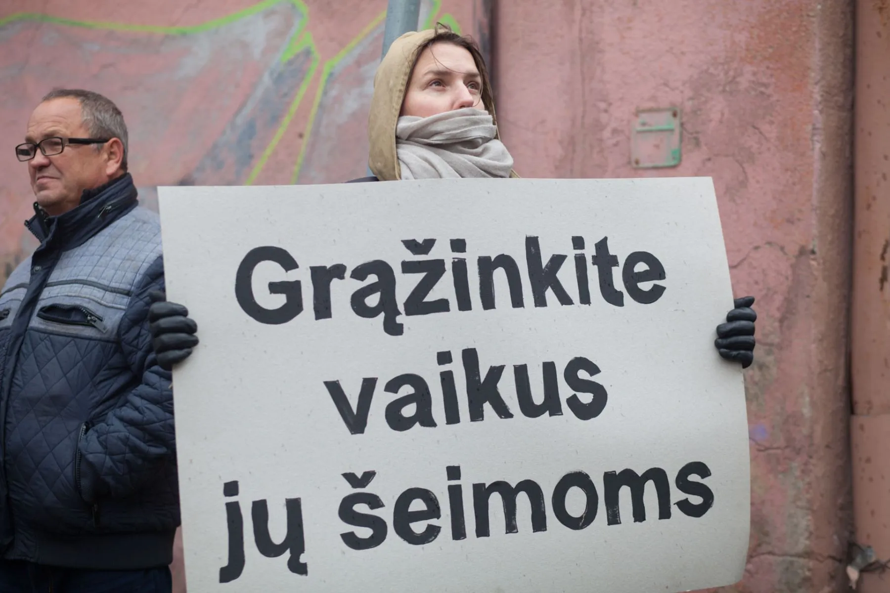 Piketas dėl iš kauniečių atimtų vaikų