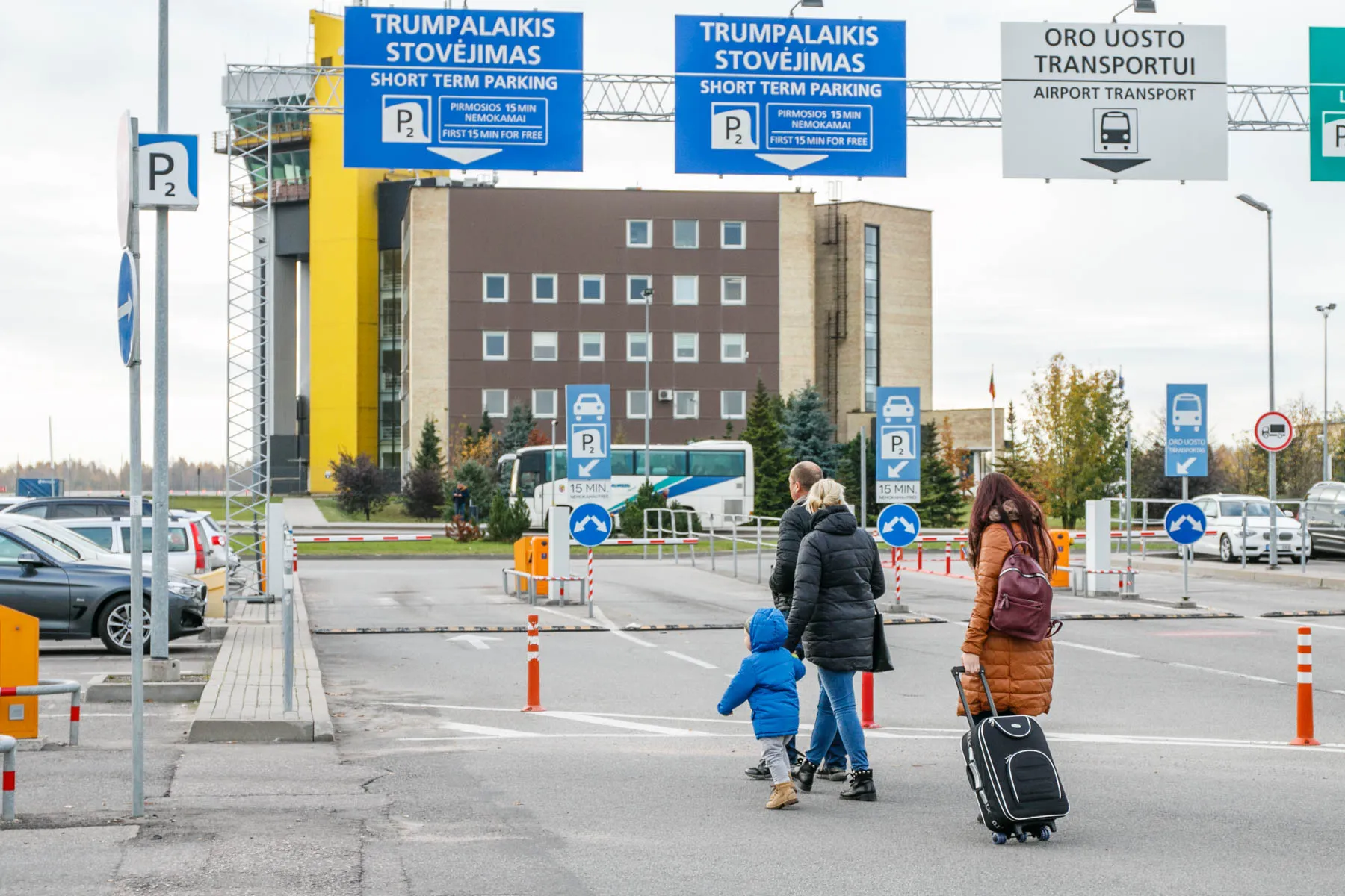 Stovėjimo aikštelės prie oro uosto