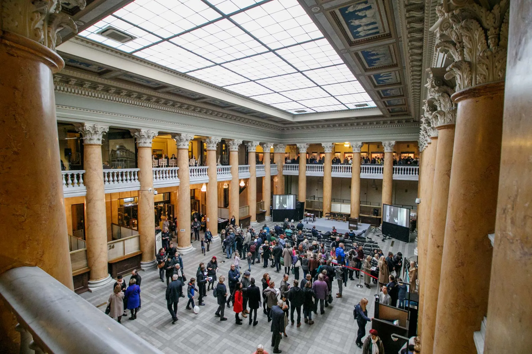 Atvirų durų dieną Lietuvos banko Kauno rūmuose