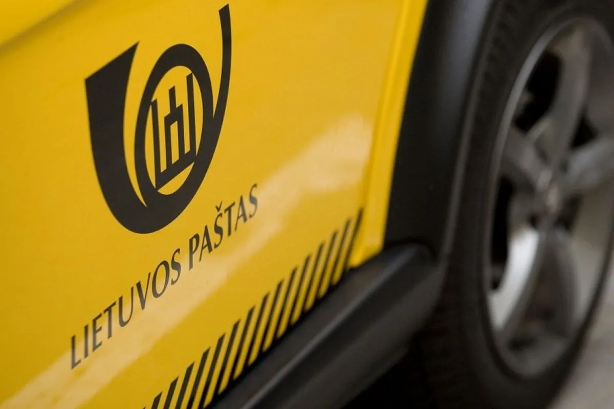„Lietuvos pašto“ automobilis