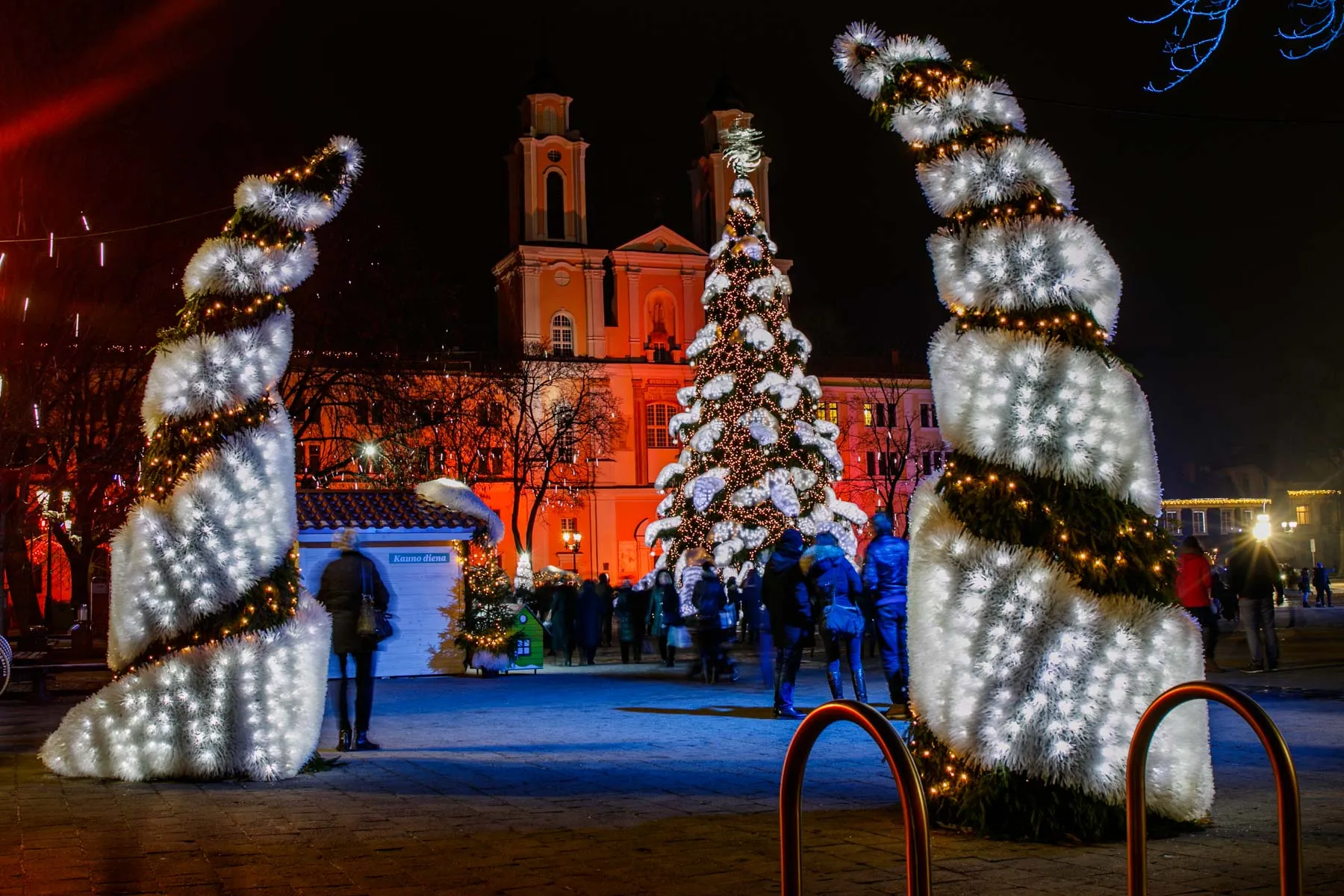 J. Šmidtienės kurtos Kalėdų eglės / R. Tenio nuotr.
