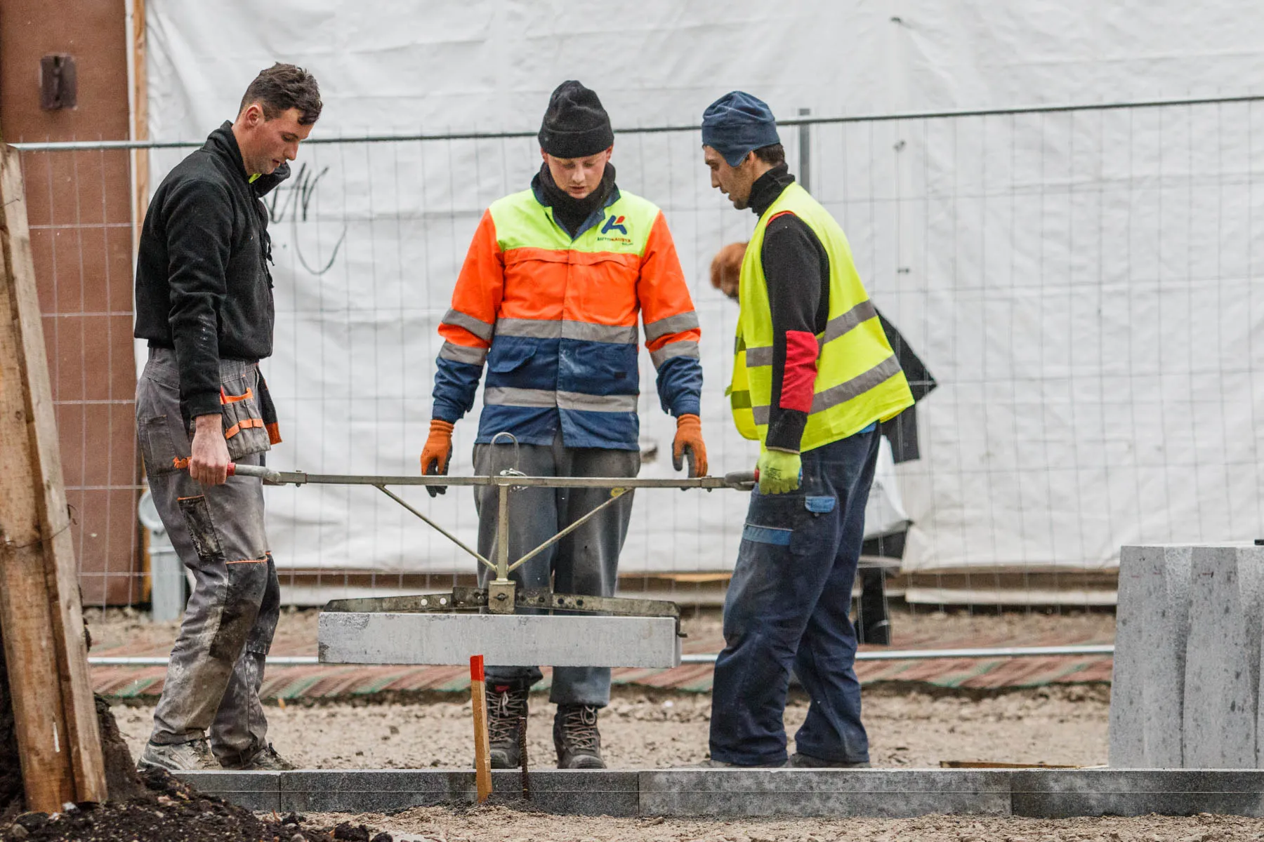 Laisvės alėjos rekonstrukcija, darbuotojai, darbininkai, statybos