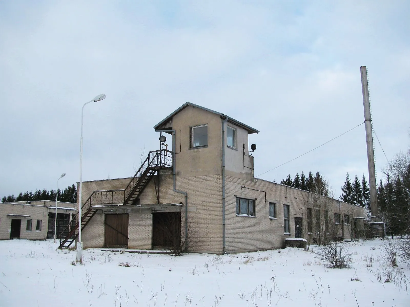 Prie Garliavos parduodami gamybiniai pastatai