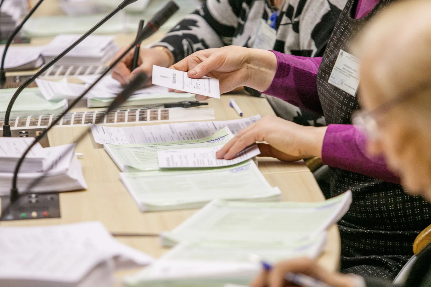 V. Matijošaitis ir R. Karbauskis atidavė balsus išankstiniame balsavime Kaune