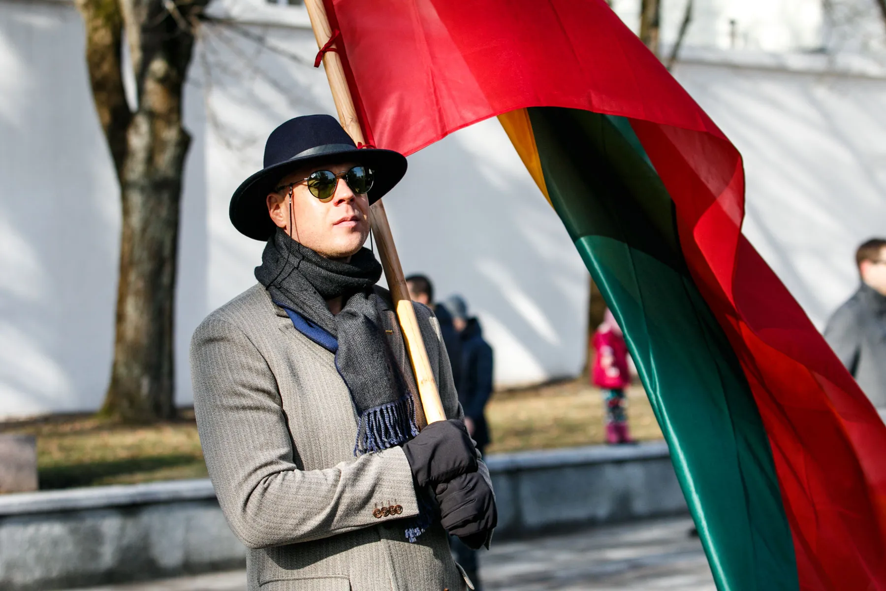 Vasario 16-osios minėjimas Vytauto Didžiojo karo muziejaus sodelyje