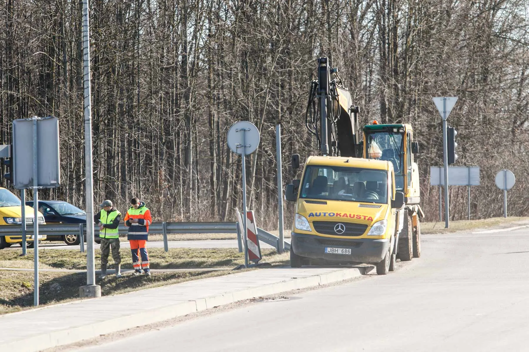 Akademijoje prasidėjo sankryžų rekonstrukcija