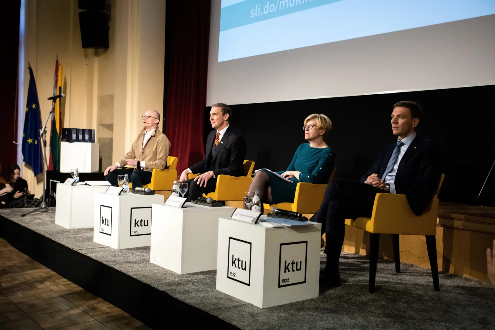 „Mokiniai renka“ su A. Juozaičiu, I. Šimonyte ir M. Puidoku