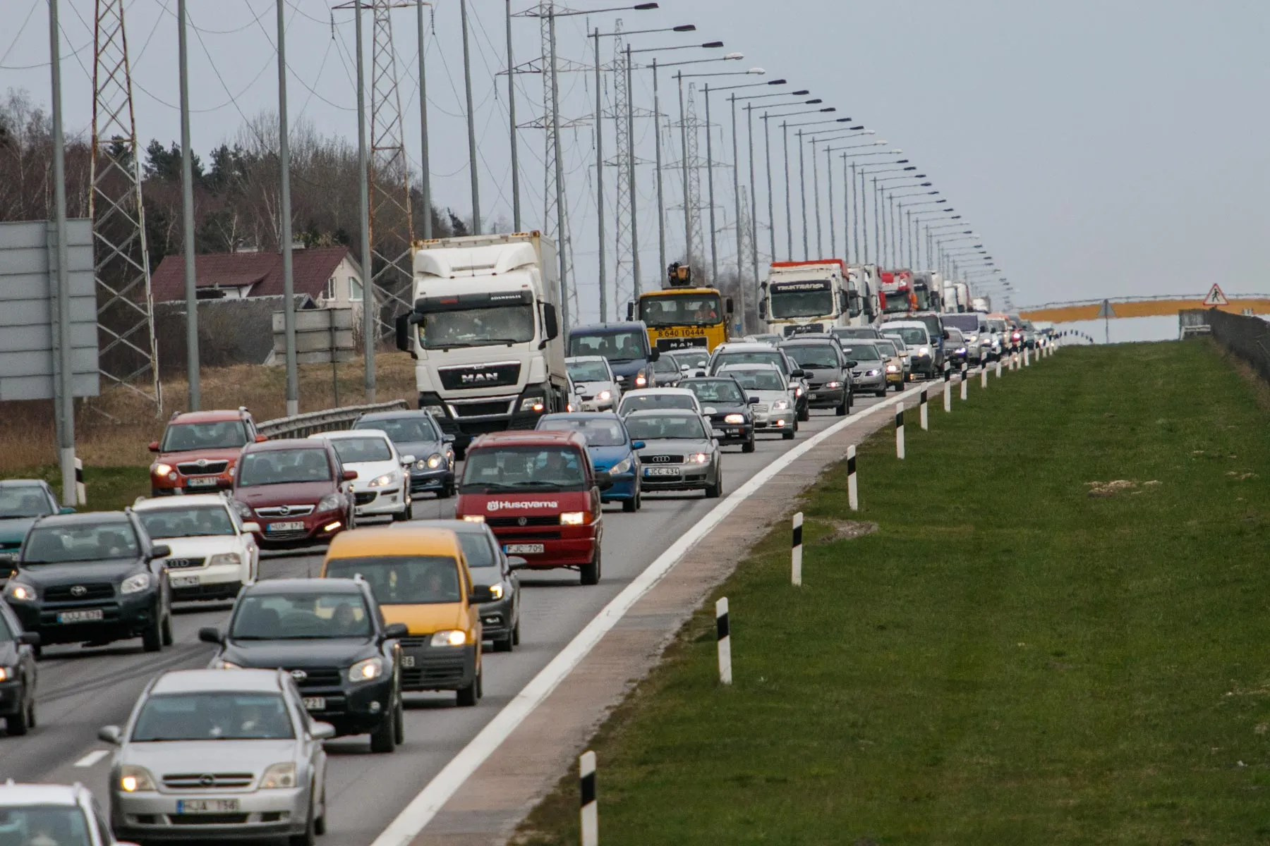 Automobilių spūstis Islandijos plente