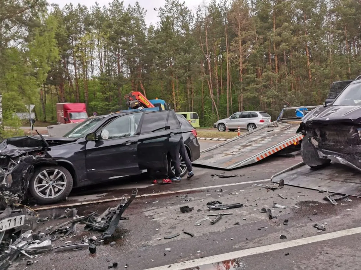 Eismo įvykis Domeikava-Lapės kelyje