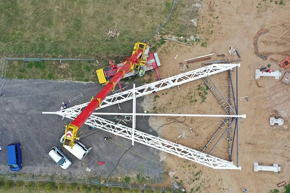 Kaune kyla didžiausias kryžius Lietuvoje