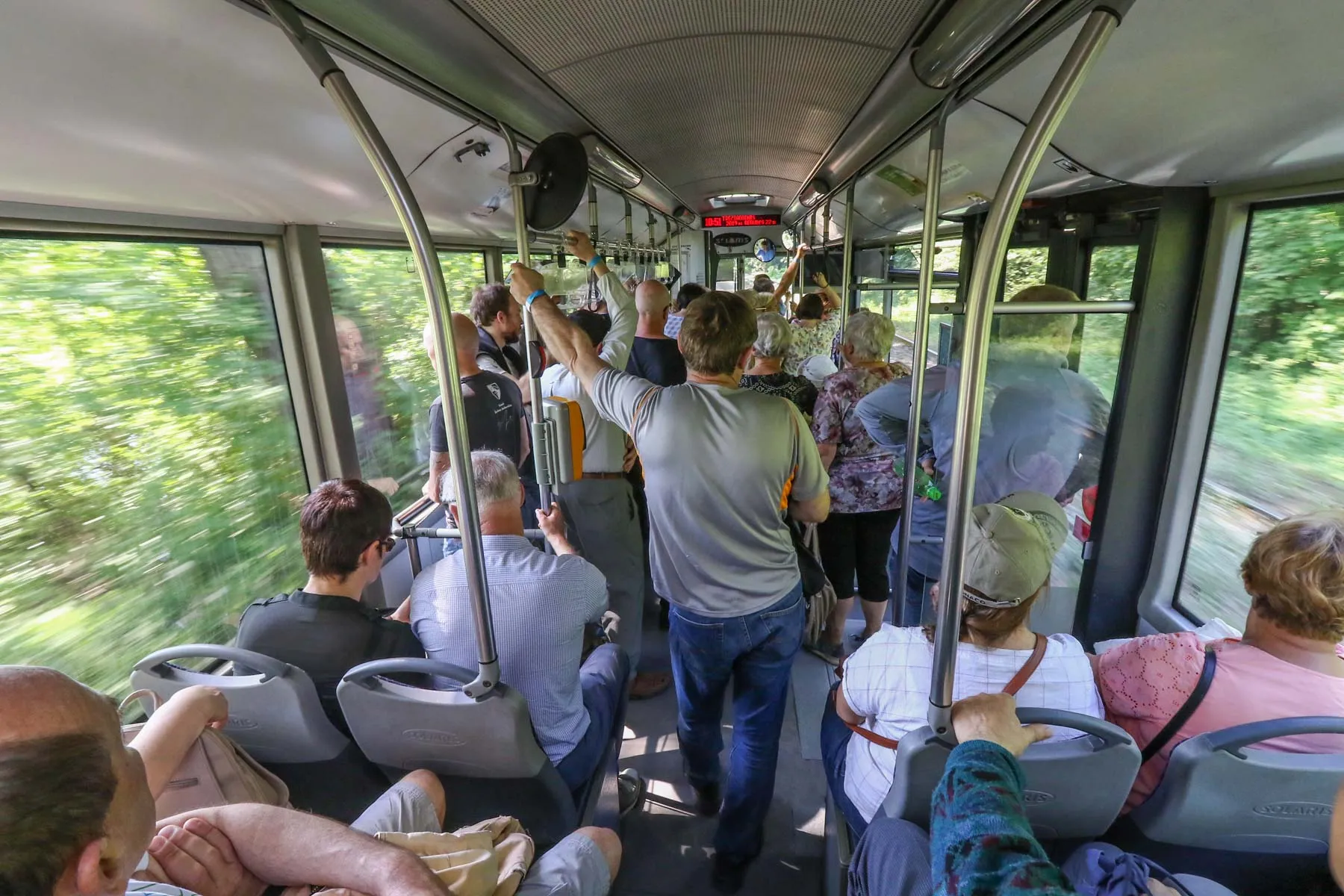 Troleibusas, autobusas, viešasis transportas, keleiviai