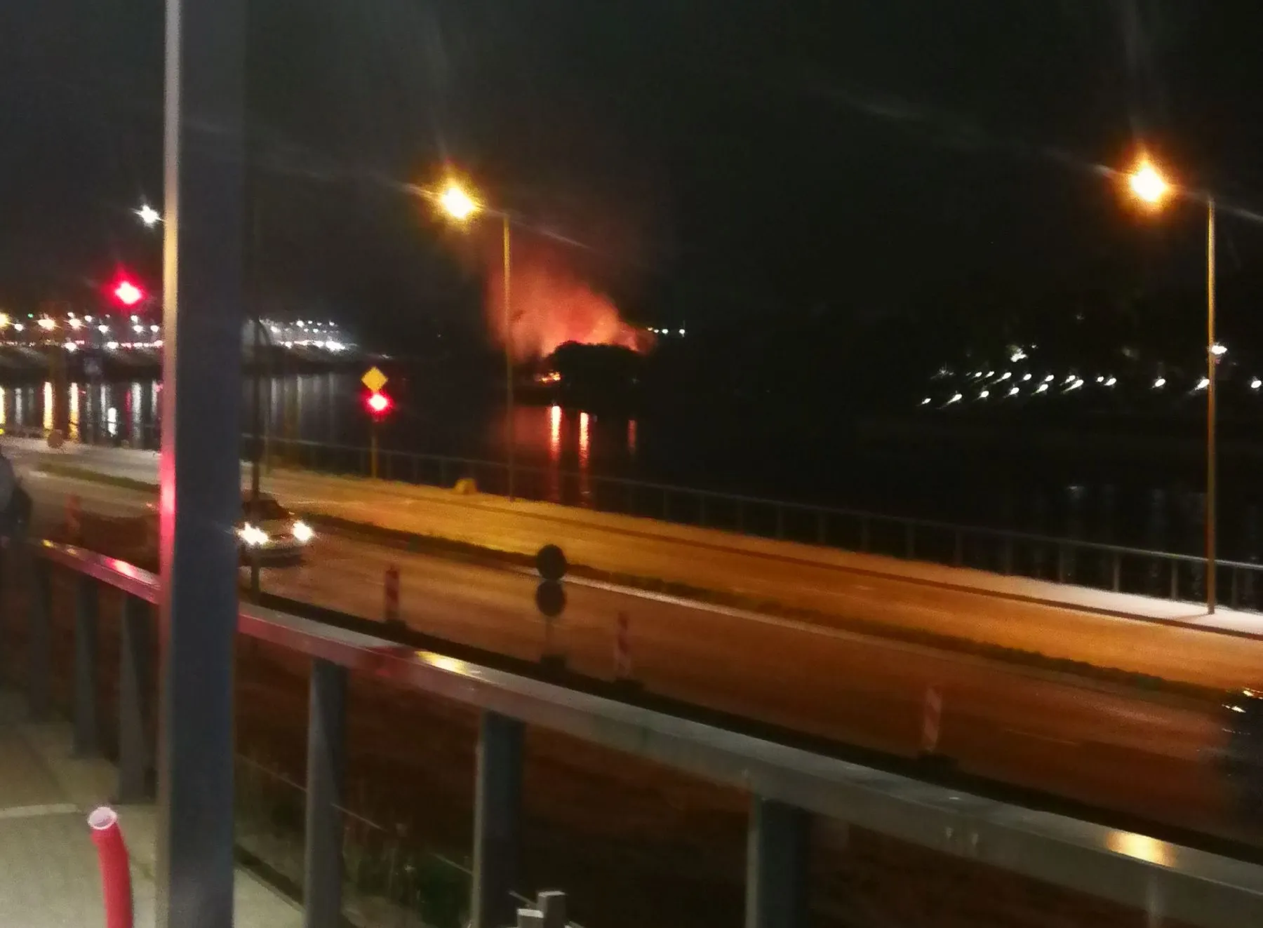 Liepsnos Kauno santakoje