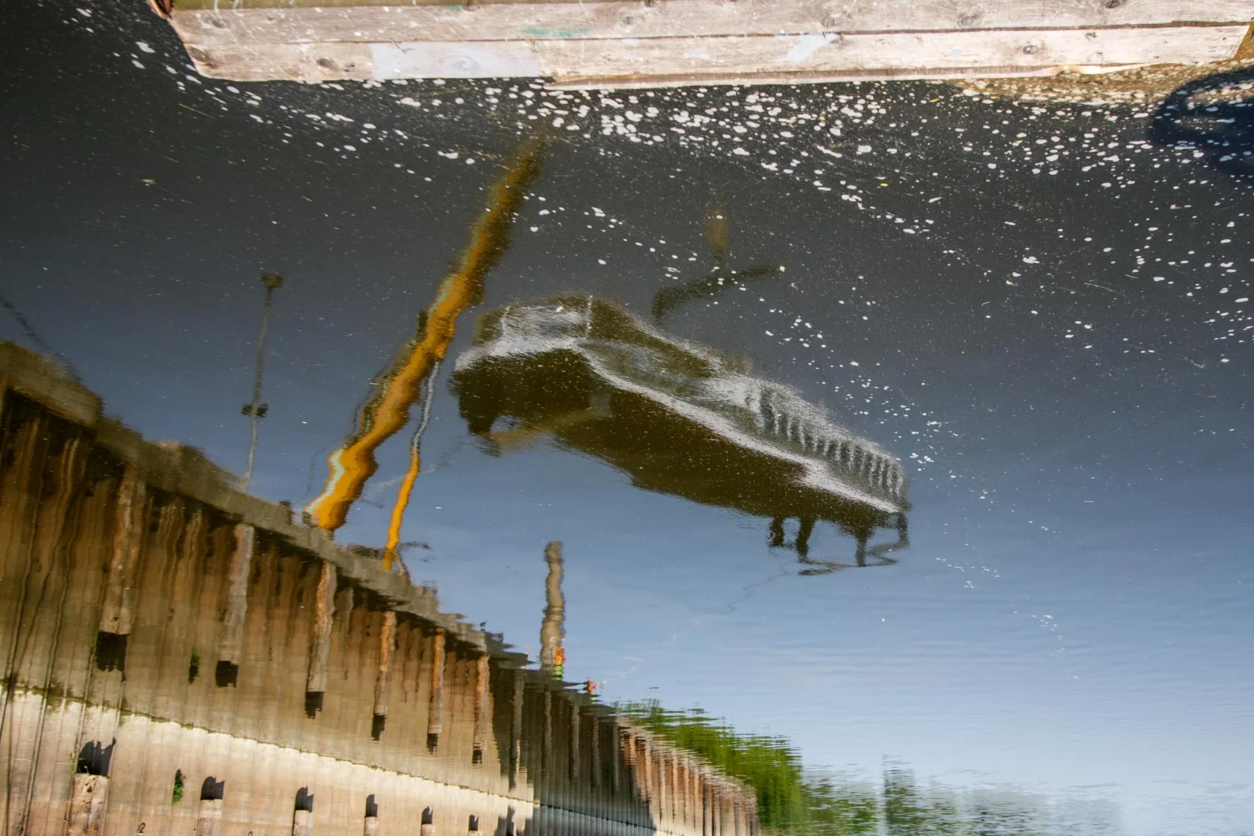 Kaune į Nemuną nuleistas laivas „Raketa“