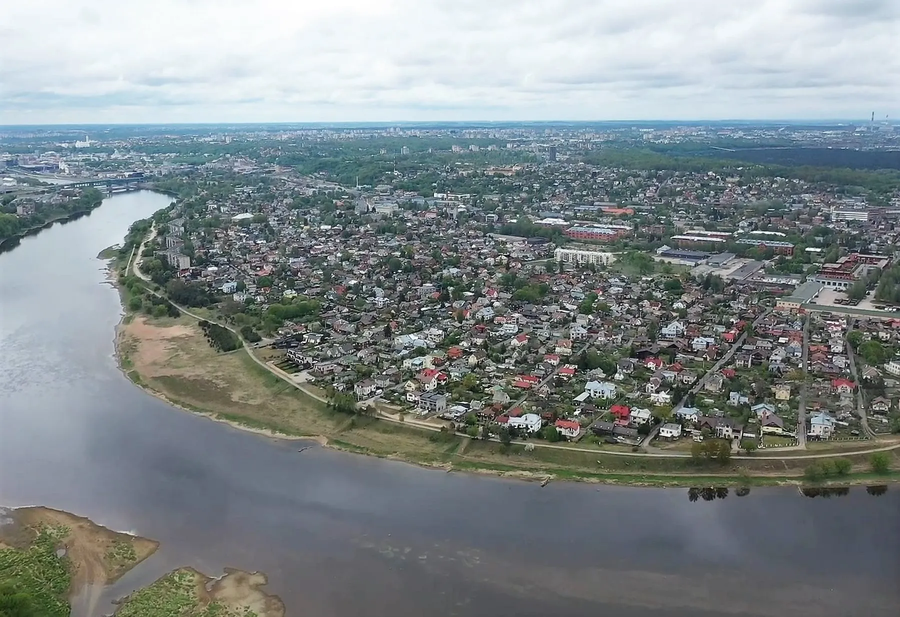 Nemuno krantinė Žemuosiuose Šančiuose