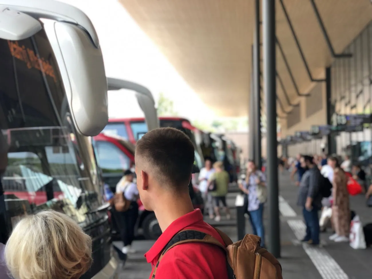 Keleiviai Kauno autobusų stotyje